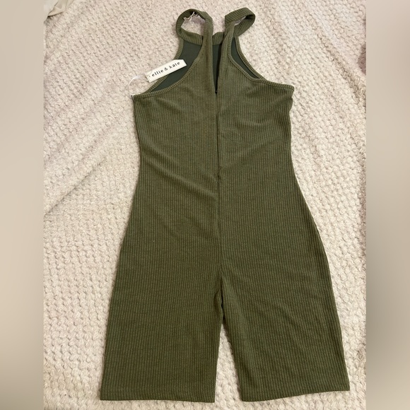 Romper - Picture 2 of 2